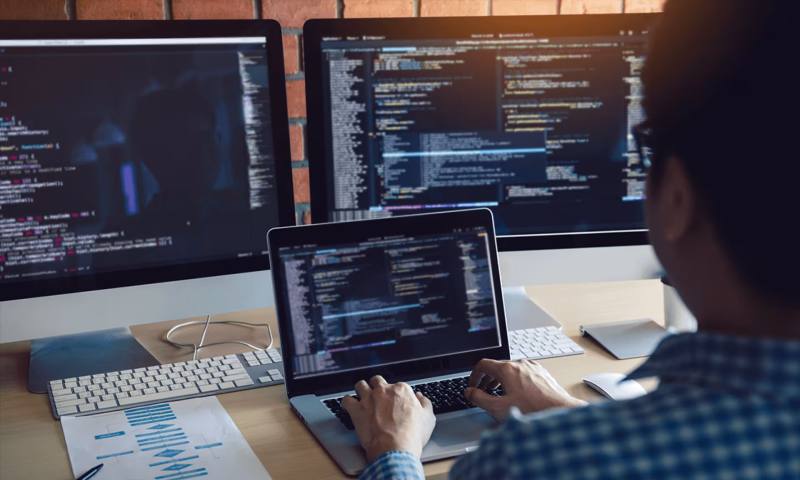 数据科学选型:R与Python如何赋能尤溪县网站建设?